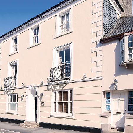 Ashburton Court 79 Bed & Breakfast Exterior photo